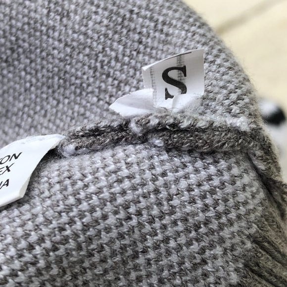 brand new snow leopard sweater - Picture 4 of 4